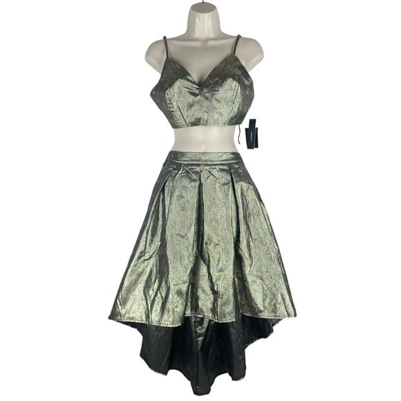 Lulu's Pure Brillance Metallic Cami Skirt 2pcs Set Gold Size M - Picture 3 of 11